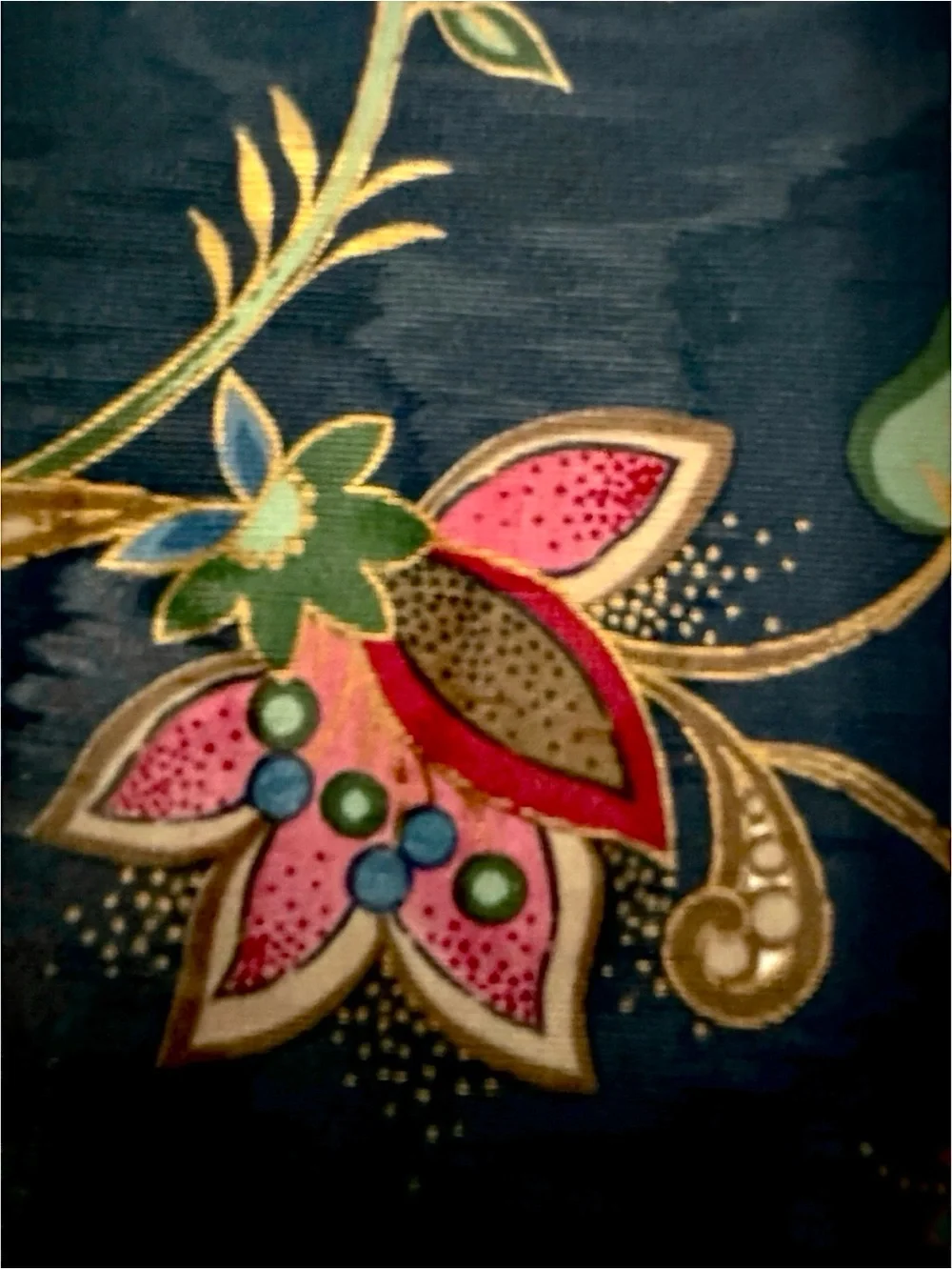 Vintage Floral WallPaper Navy Blue Textured MCM Style Moody Dramatic Flower (2)